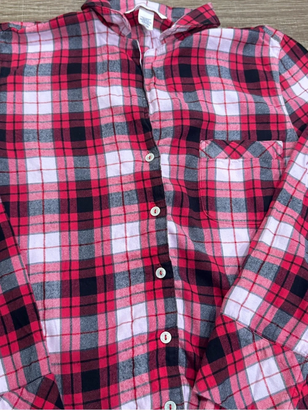 Victoria’s Secret Red black Plaid Flannel Pajama Set Button Front Size Small